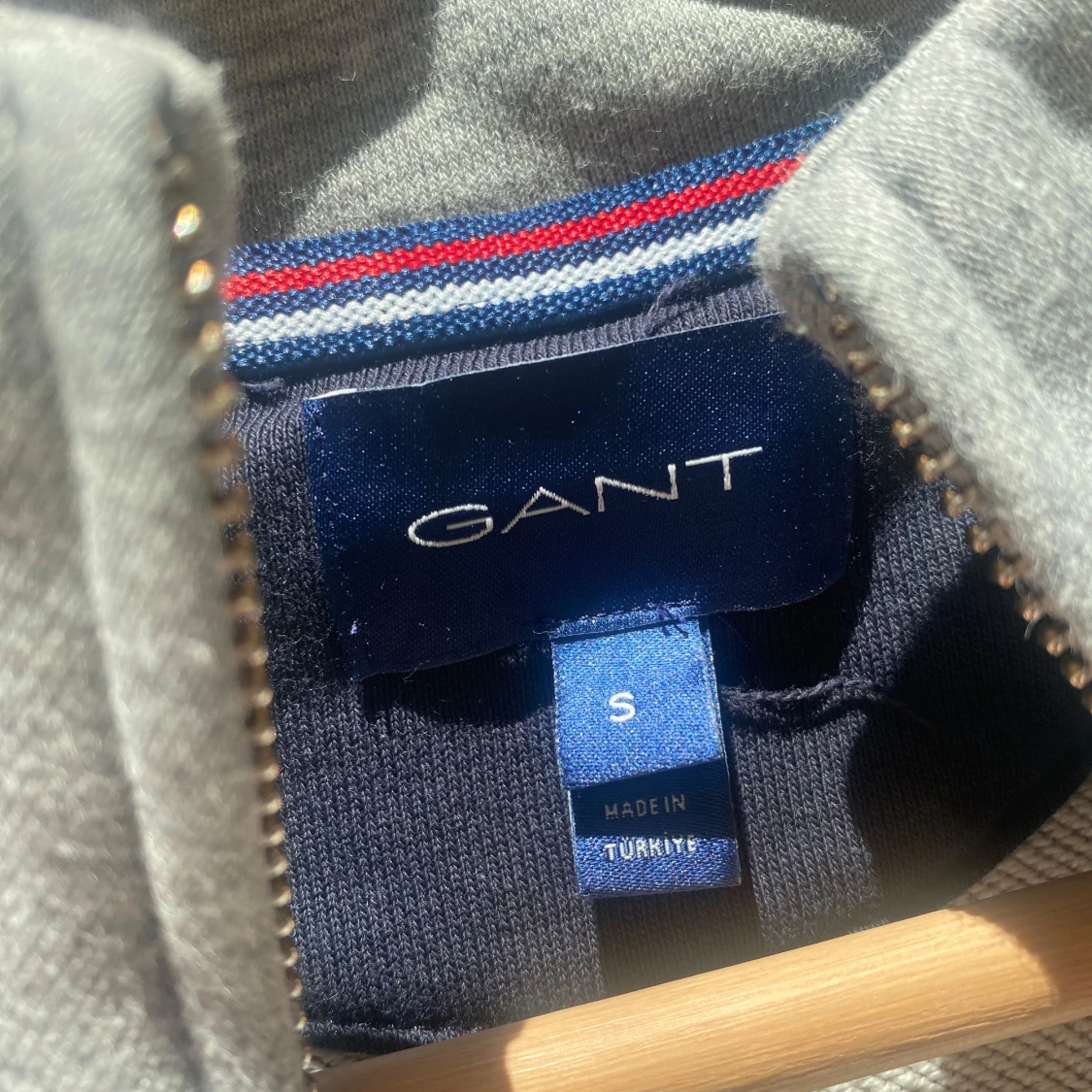 Grå ziptröja från Gant - 2