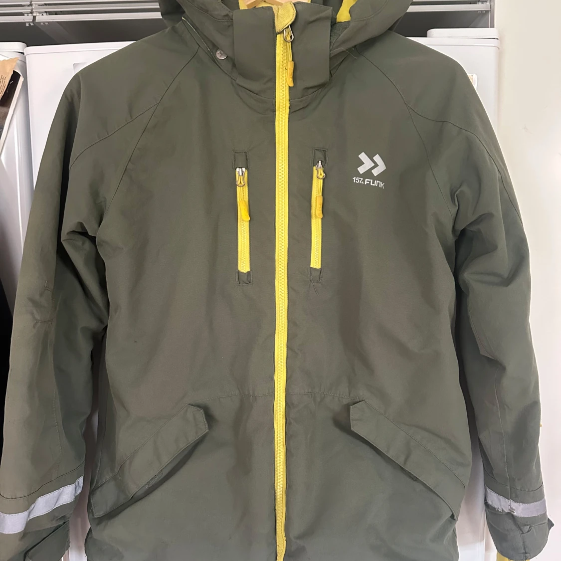 Grön skidjacka från 157 Funk, strl 160 - 1