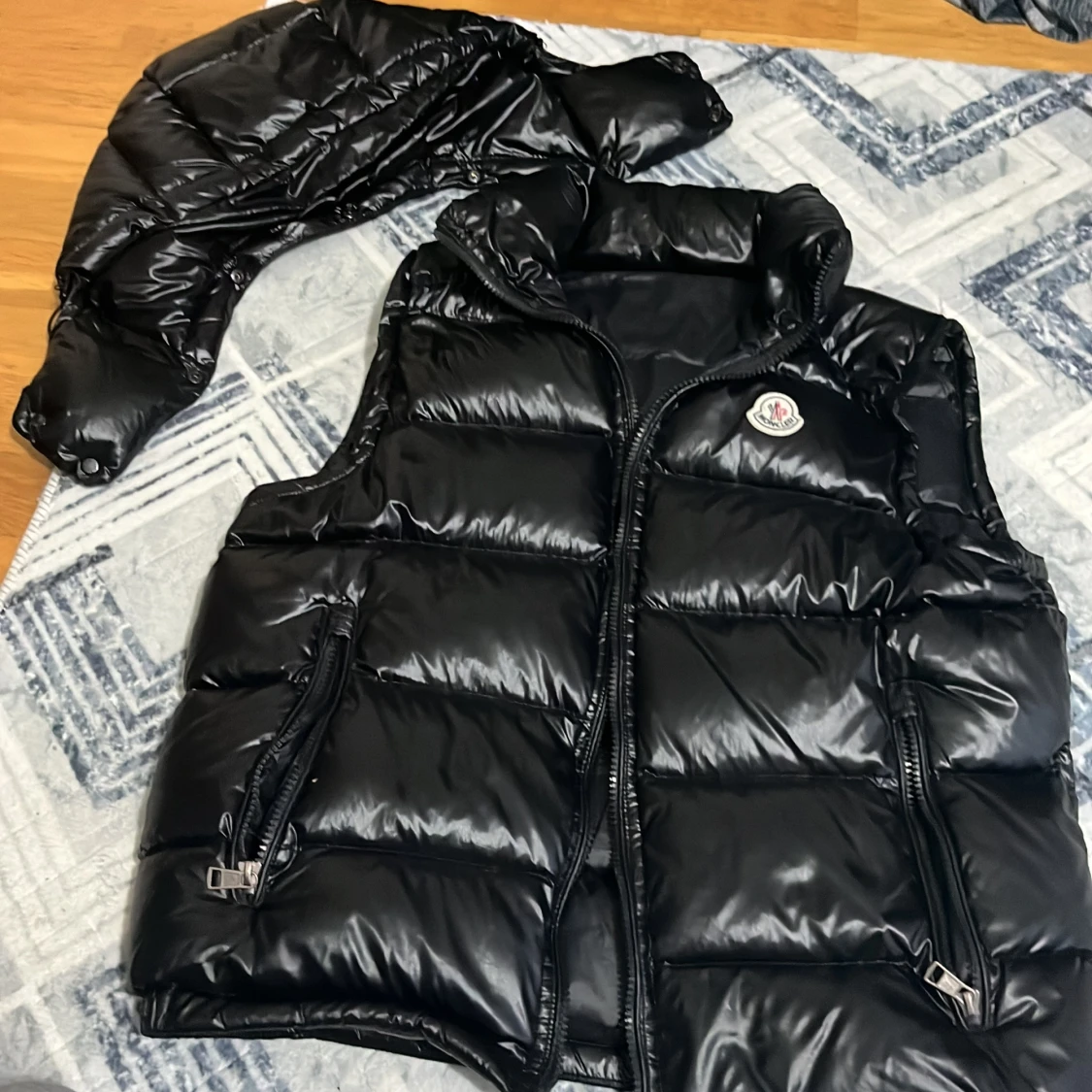 Fin ny väst från moncler  - 3