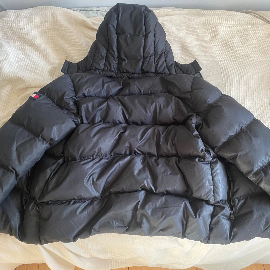 Tommy Hilfiger svart dunjacka herr - 2