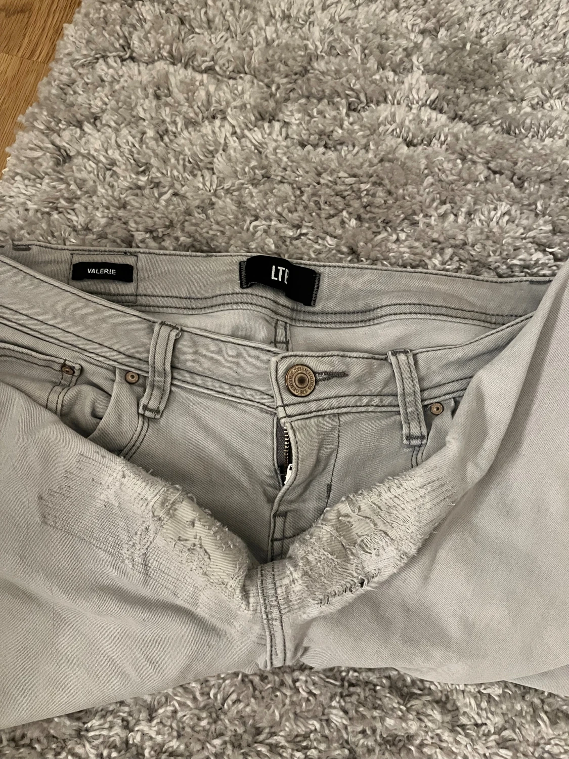 Ljusgrå bootcut jeans från LTB - 5