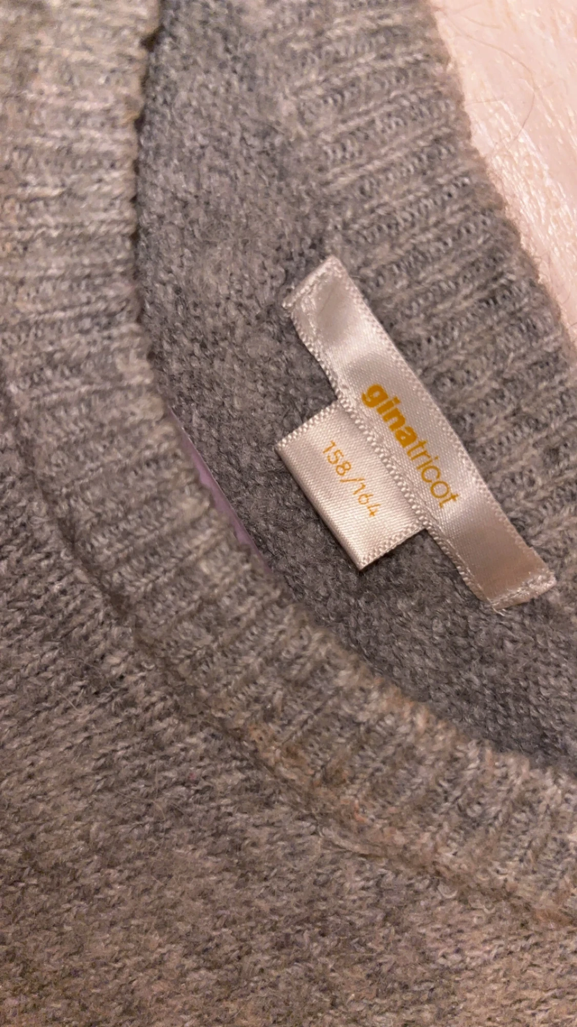 Stickad kortärmad ❣️ - 1