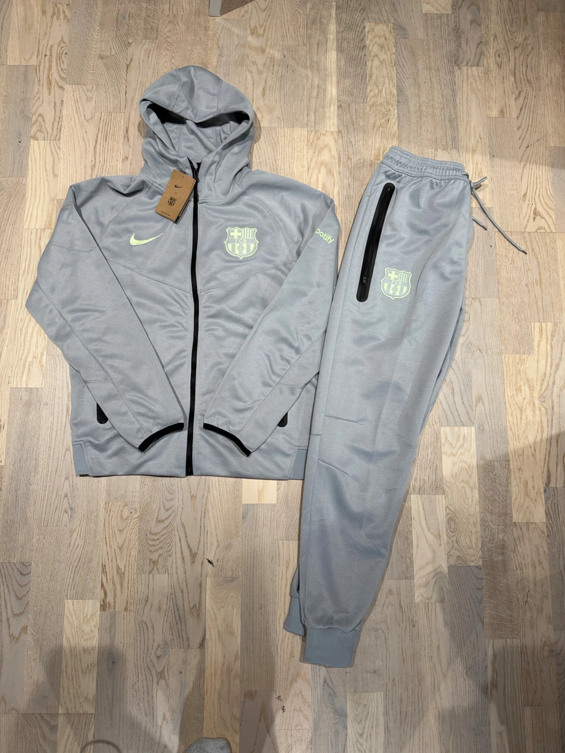 Barcelona Nike tech fleece tracksuit