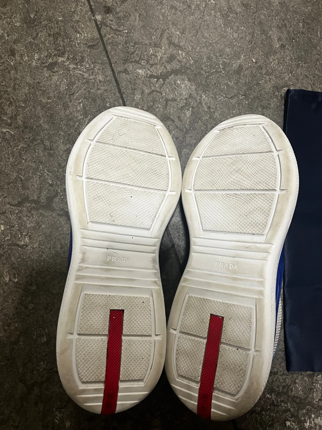 Blå vita Prada cups - 4