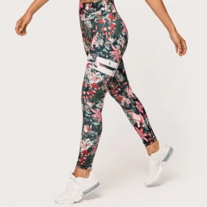 Stronger träningsbyxor - Snygga träningsbyxor från stronger!!🥰