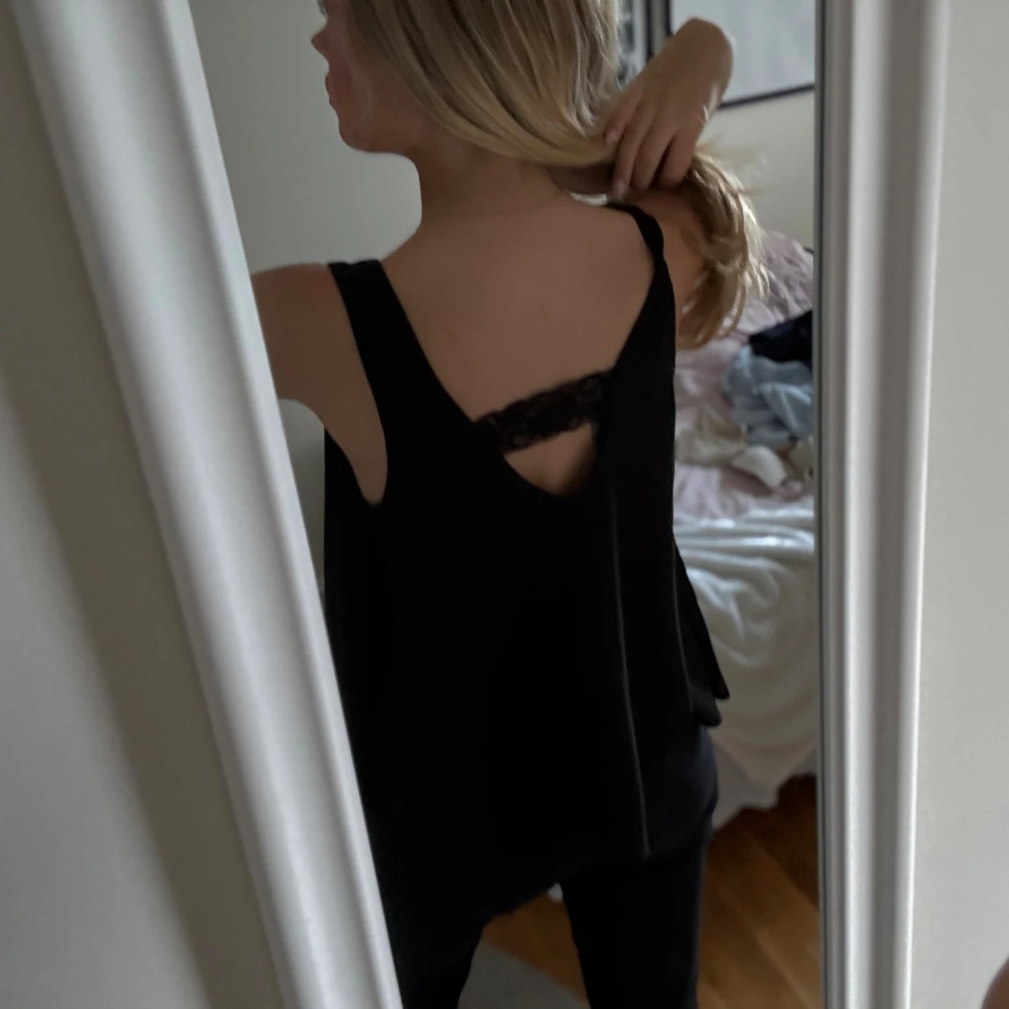 Svart linnetopp från Y.A.S - 1