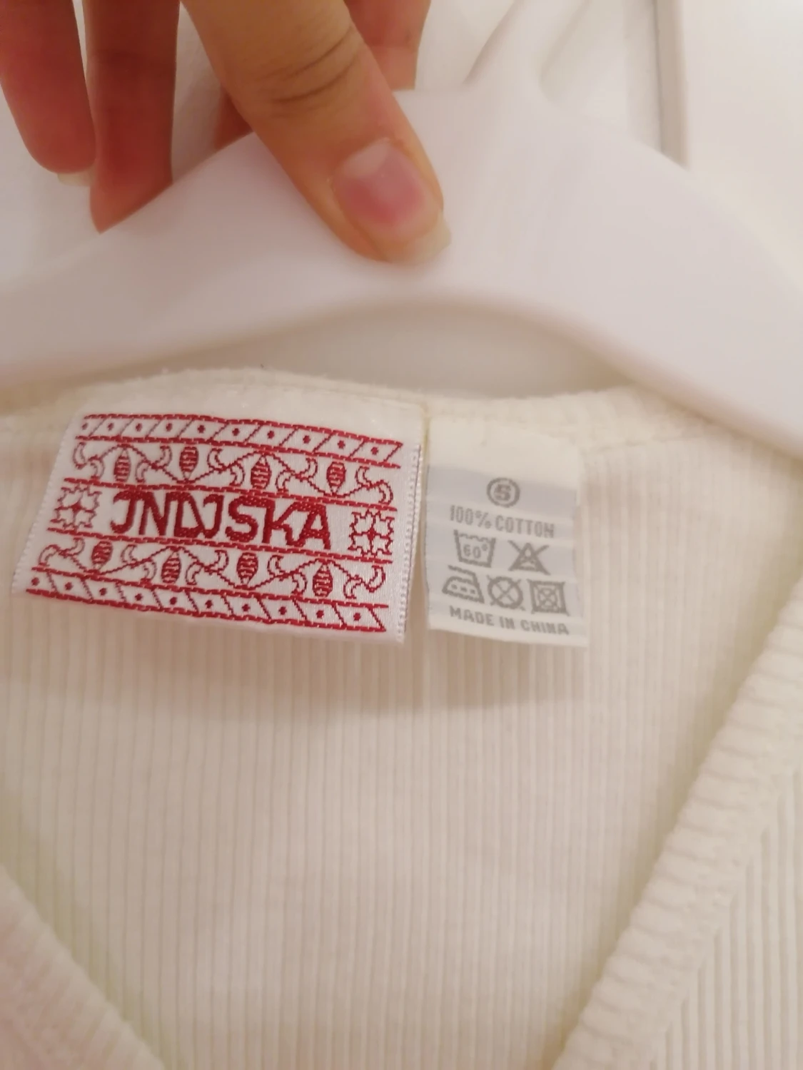 Vit ribbad kortärmad tröja  - 1