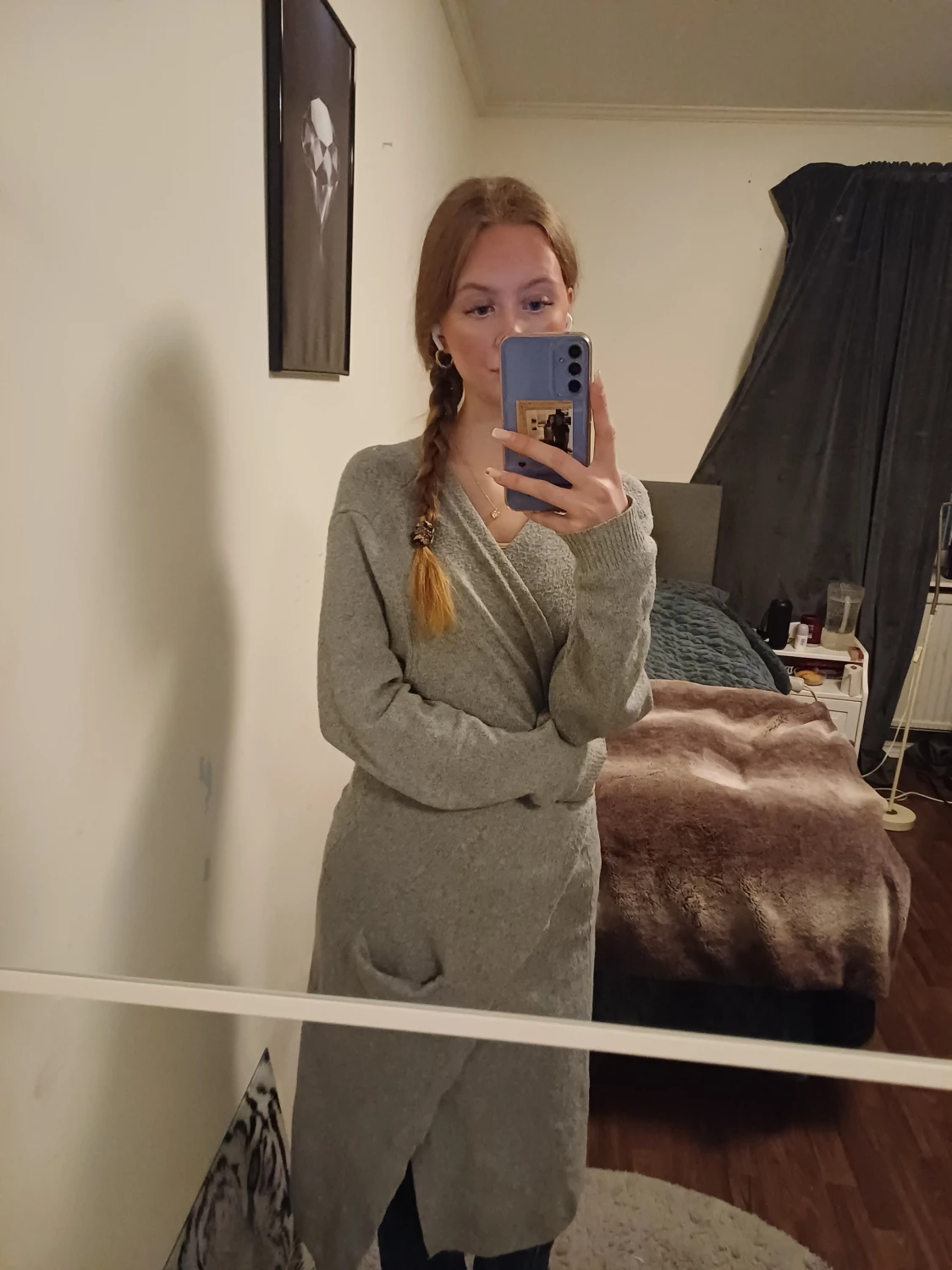 Lång grå stickad tröj med fickor - 3