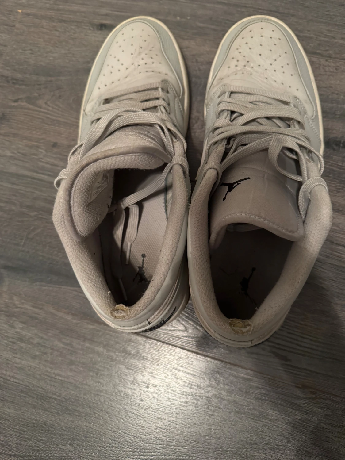 Nike Air Jordan 1 Low i grått - 2