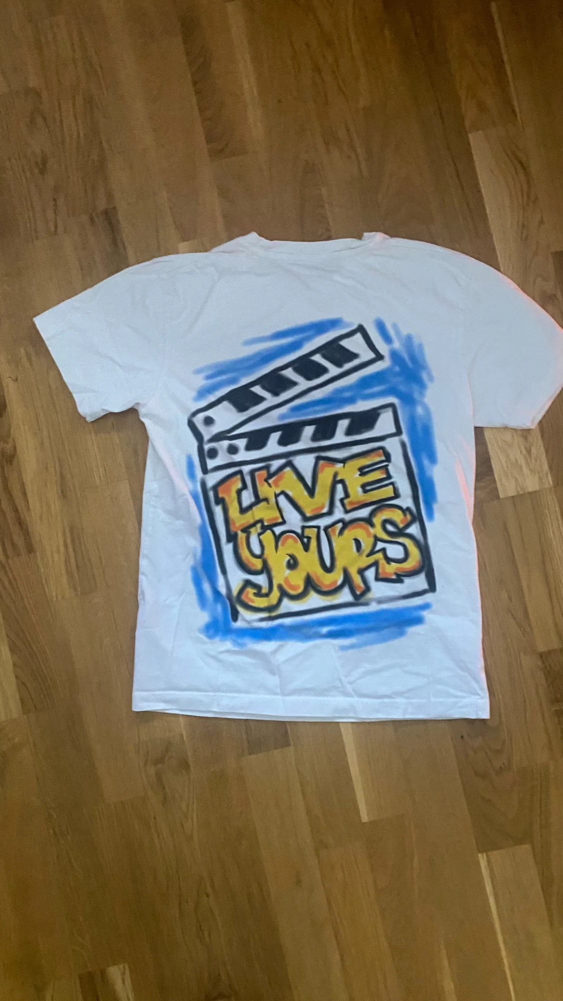 Vit t-shirt från Central Cees tour - 1