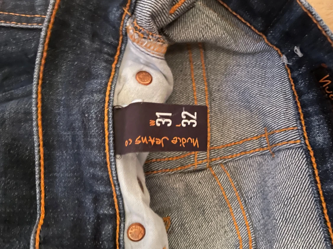 Mörkblå jeans från Nudie Jeans Co - 2