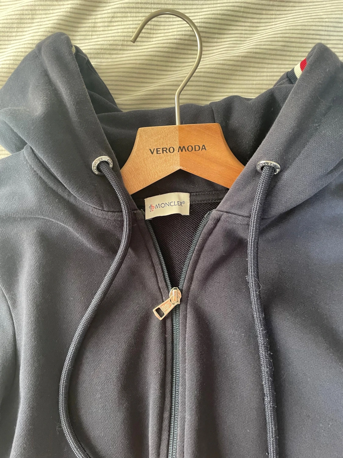 Marinblå Moncler hoodie med dragkedja - 1