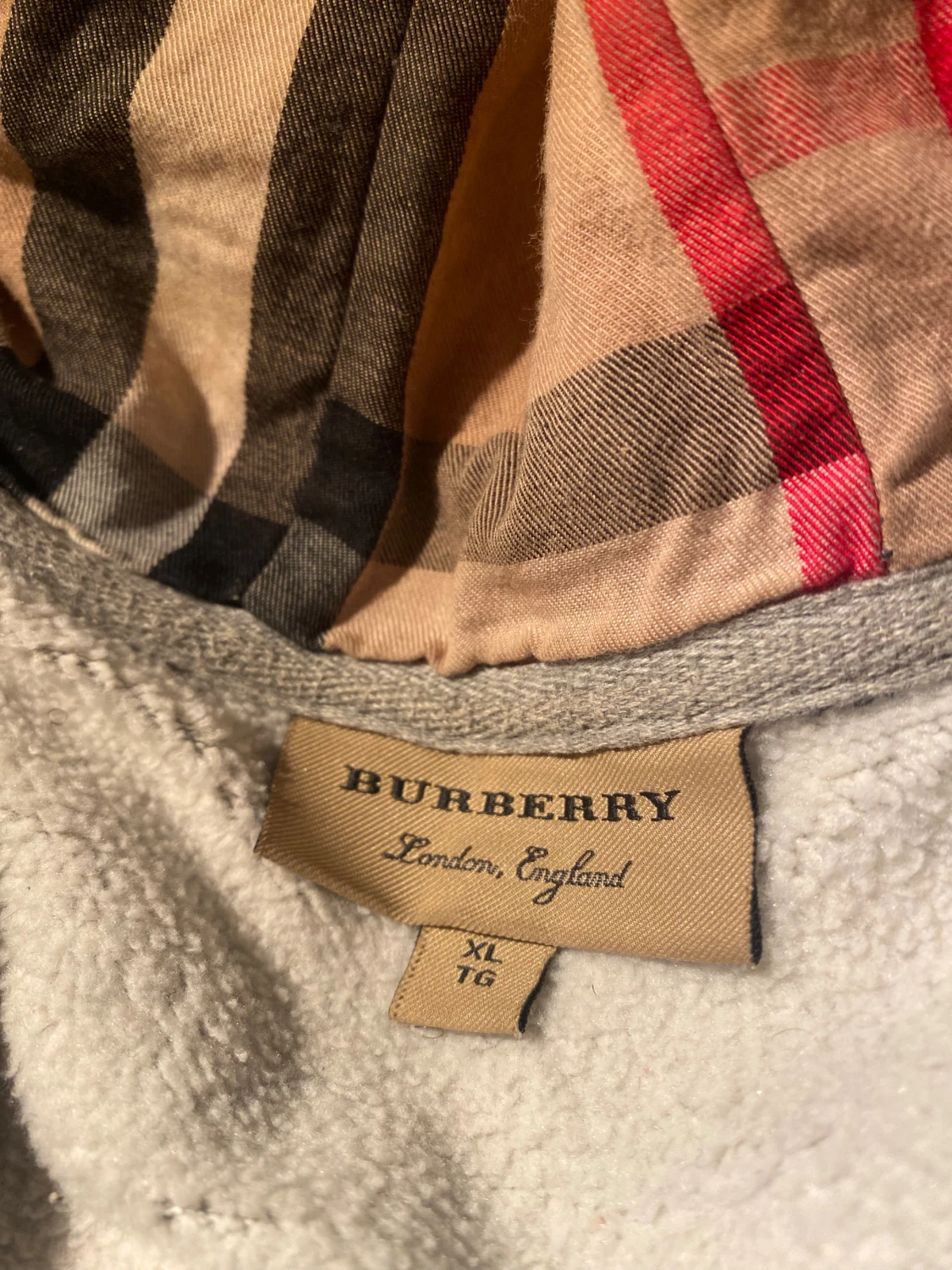 Grå hoodiejacka från Burberry L/XL - 1