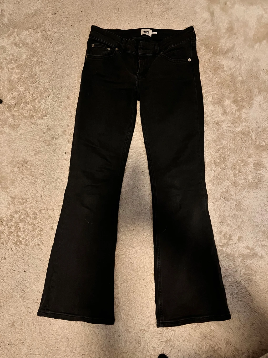 Svarta bootcut jeans från lager 157 - 1