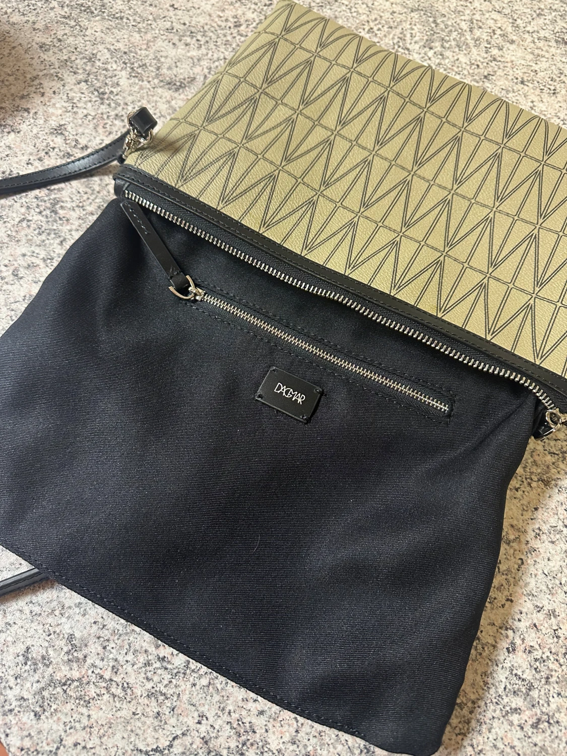 Beige clutch från Dagmar med mönster - 4