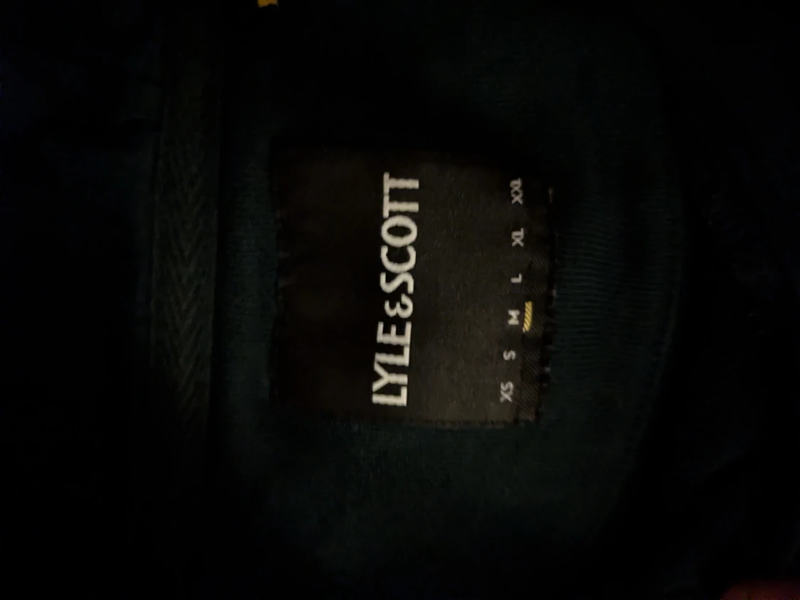 Grön hoodie från Lyle & Scott i M - 3