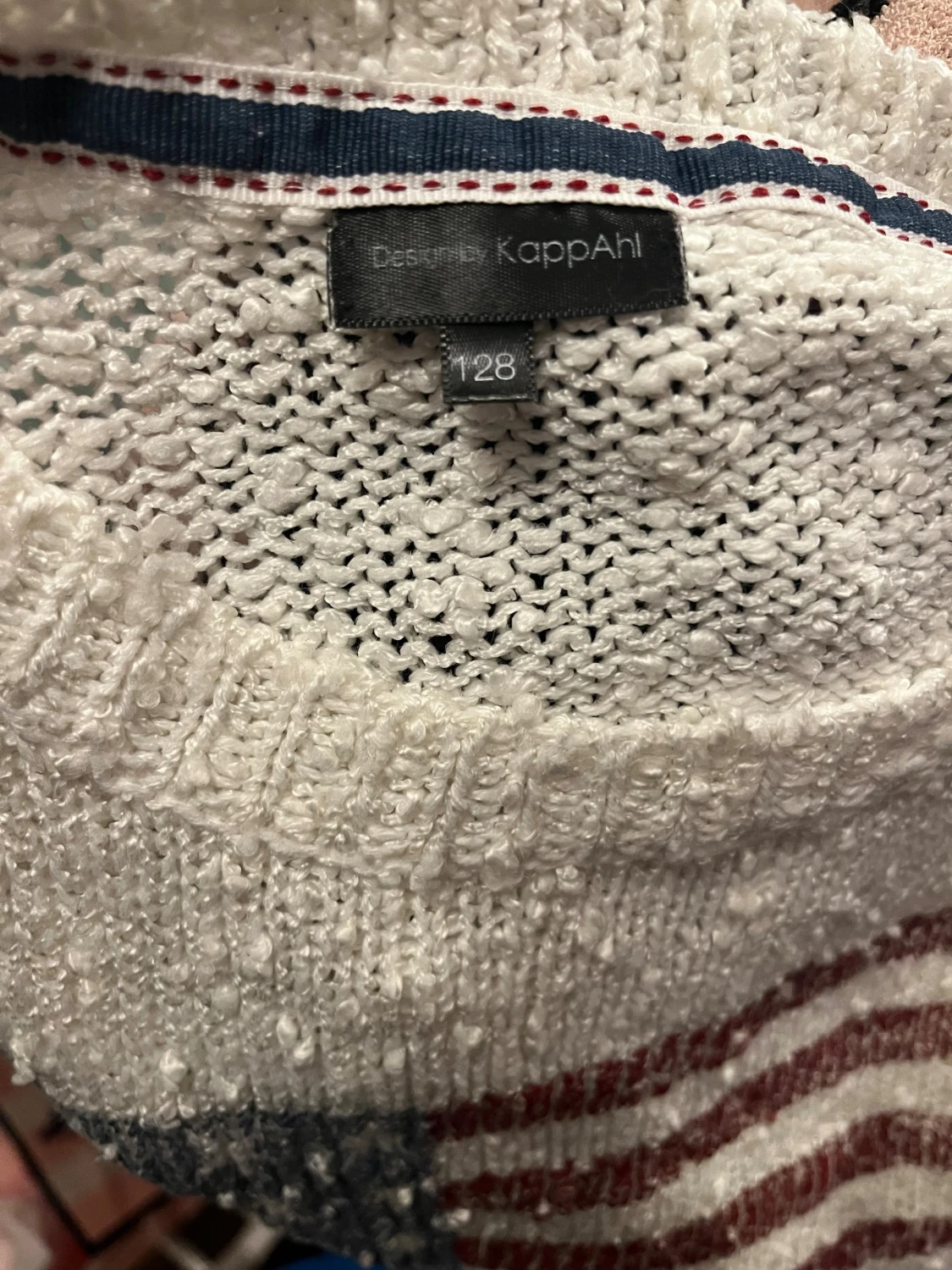 Vit stickad tröja med USA-flagga - 4