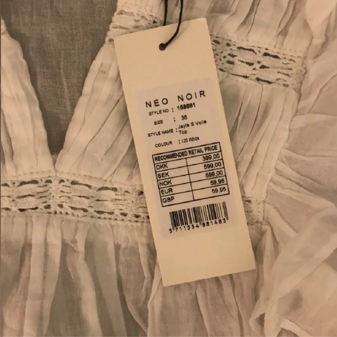 Vit blus från Neo Noir - 2