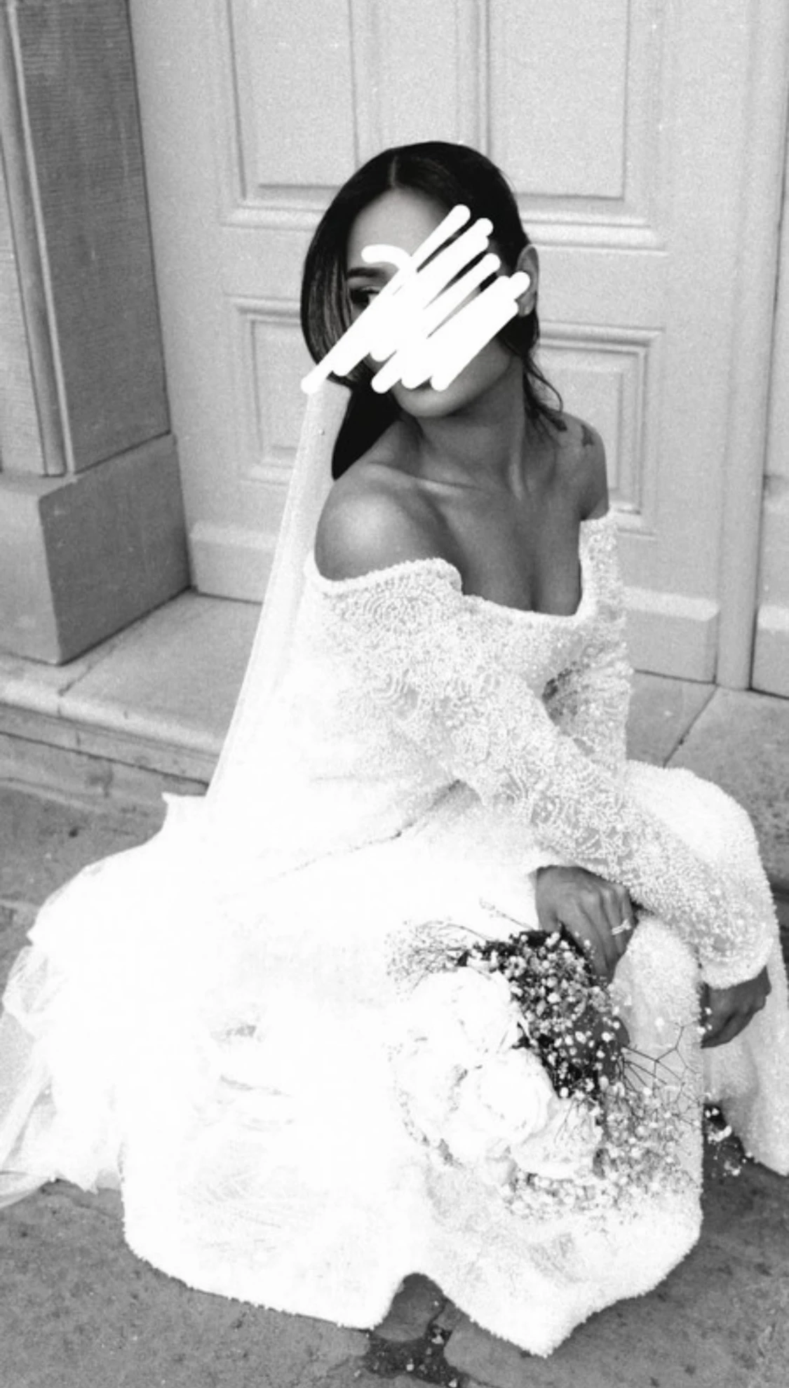 Vit pärlbroderad lång bröllopsklänning - 5