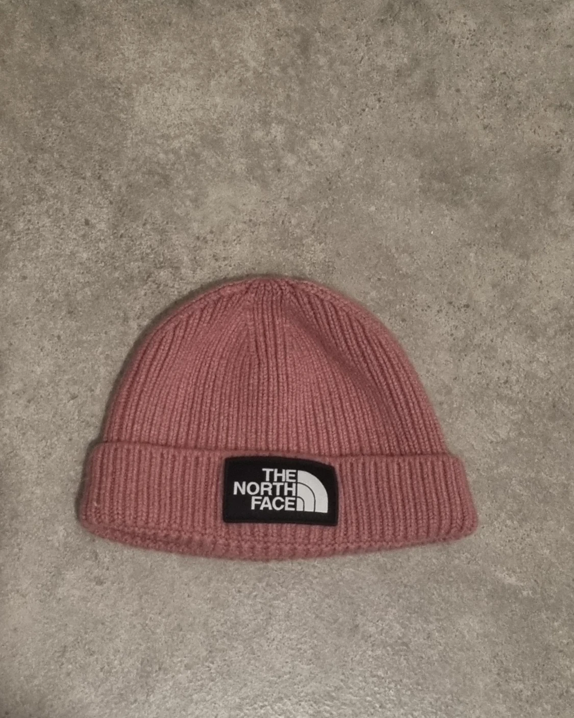 Rosa stickad mössa från The North Face - 3