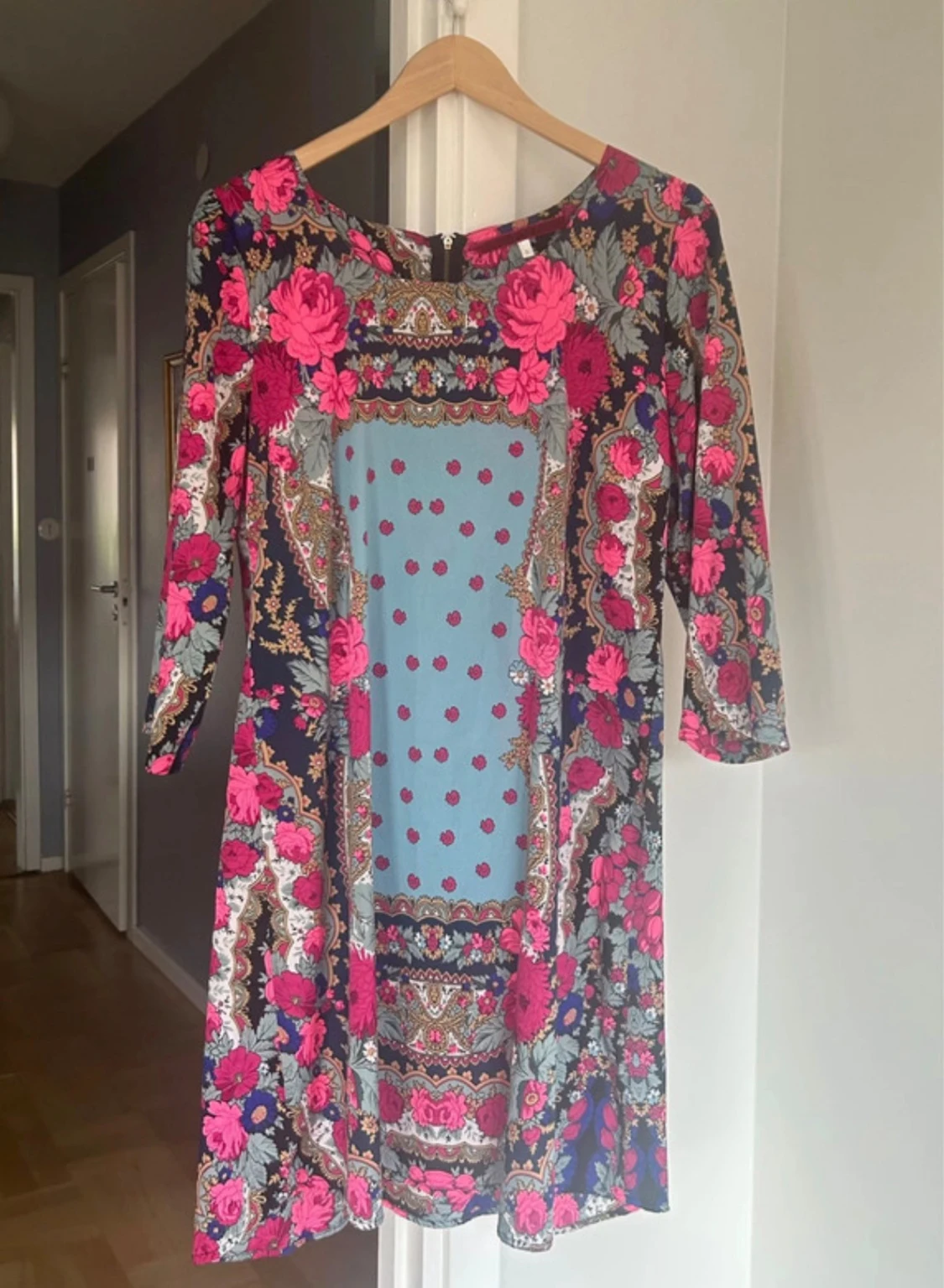 Klänning från RoseBud / Sukienka RoseBud