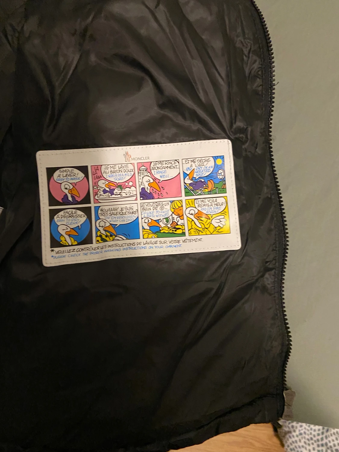 Svart Moncler pufferjacka med huva - 3