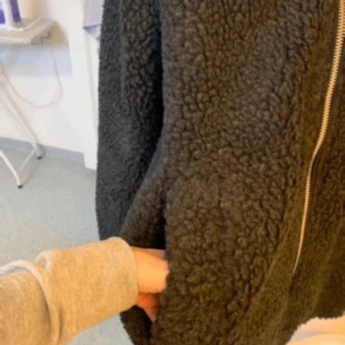 Mörkgrå teddyjacka från Björn Borg - 1