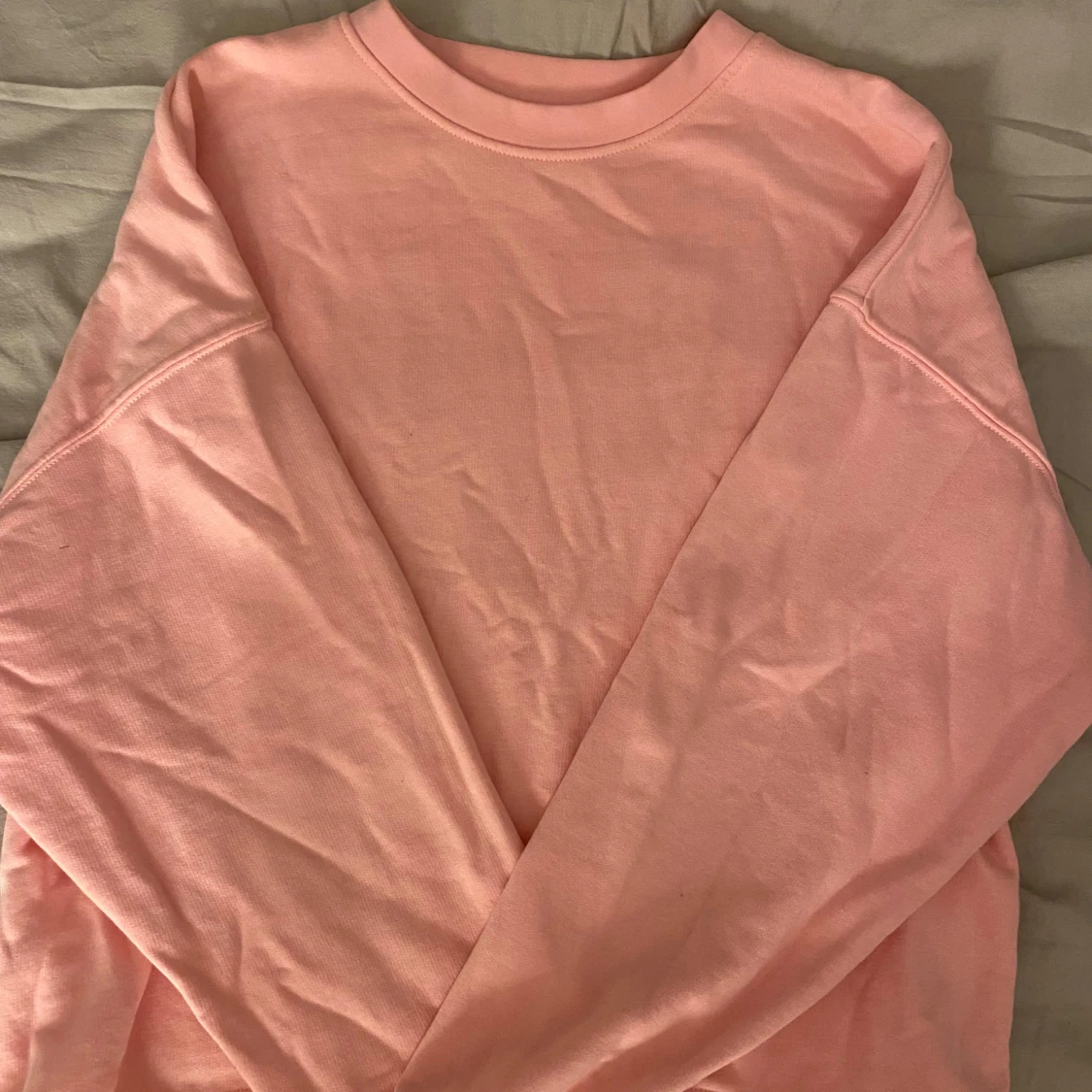 Ljusrosa sweatshirt från Lindex - 3