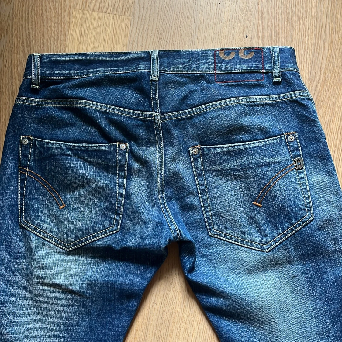 Mörkblå jeans från Dondup - 2
