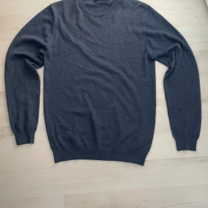 Matinique sweater - Tja, säljer denna feta stickade merinoull tröjan från Matinique! Storlek S och knappt använd! Säljer pga att den ej används längre plus att den är för liten. Nypris runt 1200, mitt pris 500kr! Priset är alltid diskuterbart, hör av er vid frågor! 