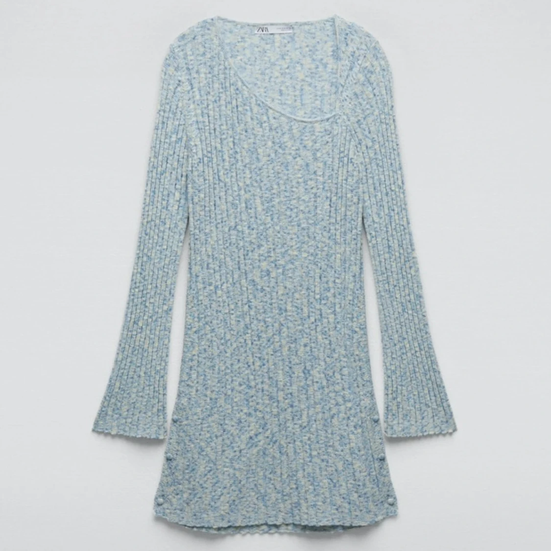 Blåvit ribbad stickad klänning Zara