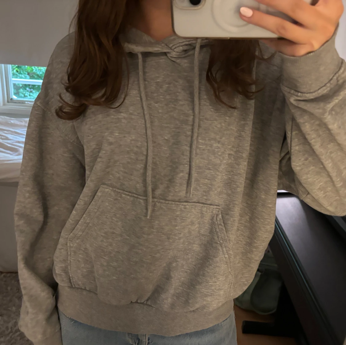 Grå hoodie  - 1