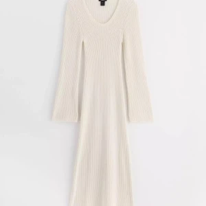 Söker  - Söker klänning från Lindex storlek XS