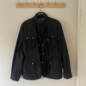 J.lindeberg field jacka - Använd men fint skick. Storlek M. 