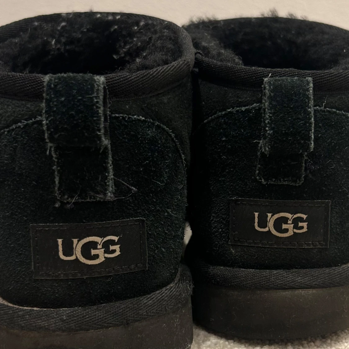 Låga UGGs Svart - 2