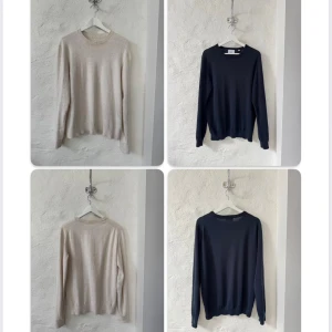 Paket: 2 stickade tröjor - Säljer ett paket med två stickade tröjor – Bläck och These Glory Days (Volt Fashion), båda i storlek M och nyskick. Kvitton medföljer.  Tröja 1 – These Glory Days Beige stickad tröja, modell Noah Crew. Tröjan är i nyskick och köptes i april i år för 600 kr.  Tröja 2 – Bläck Mörkblå stickad tröja, modell MENTON KNITTED SWEATER. Tröjan är i nyskick och köptes i maj i år för 600 kr.