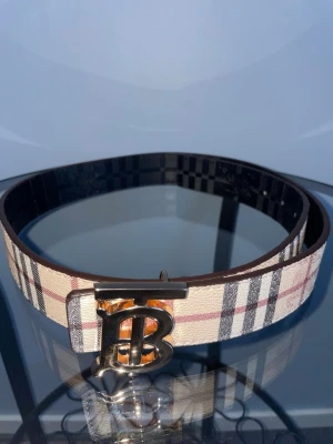 Burberry belt  - Very good belt, used it some days and now I got a new one 