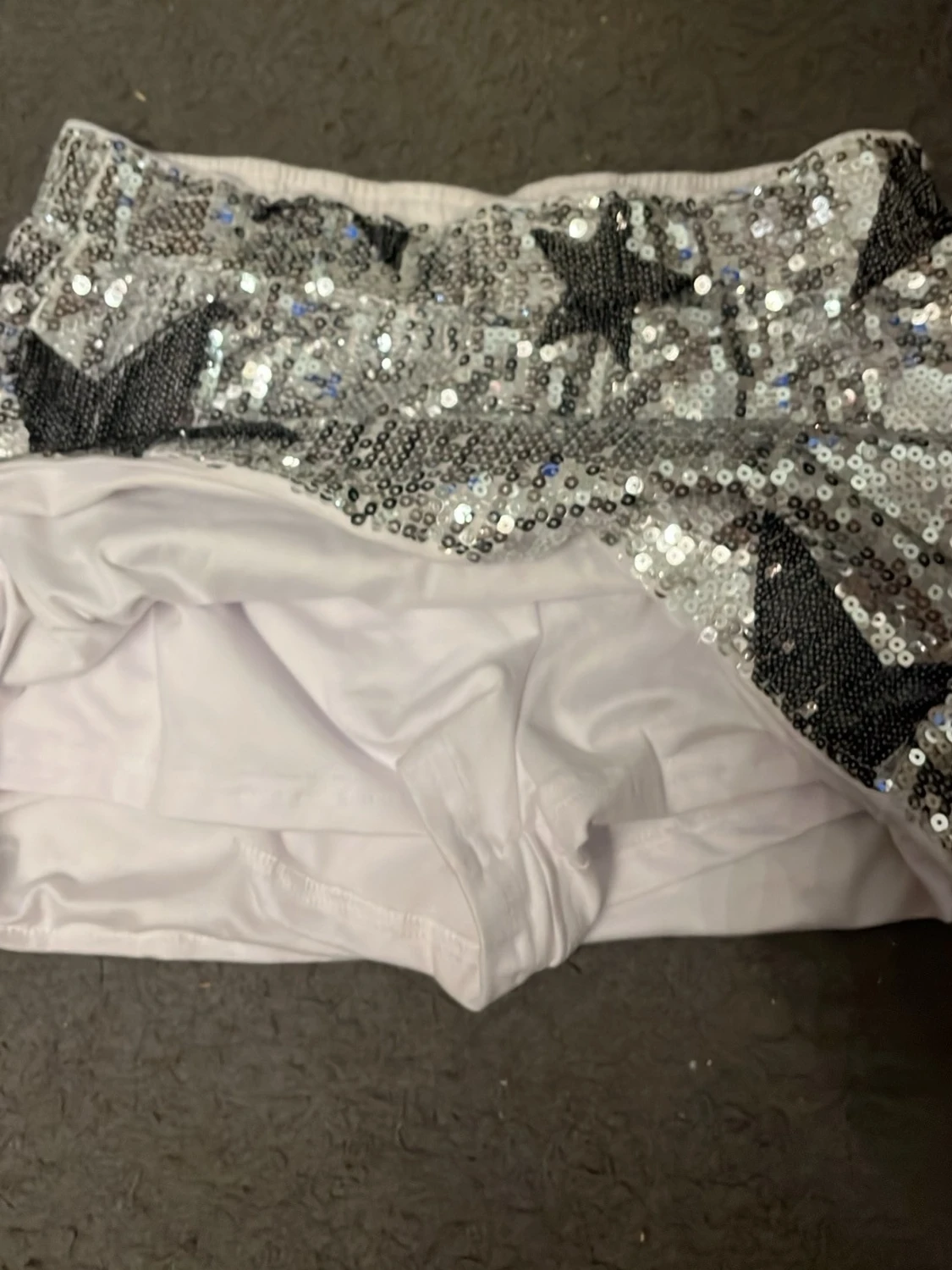 Silvrig paljettkjol med stjärnor - 2