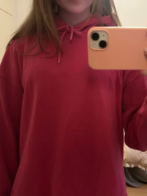 Ganni hoodie  - Jätte cool rosa hoodie från Ganni. Använd få gånger🩷🩷🩷