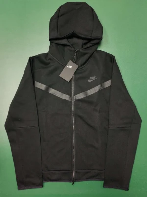 Nike tech hoodie - Helt ny!