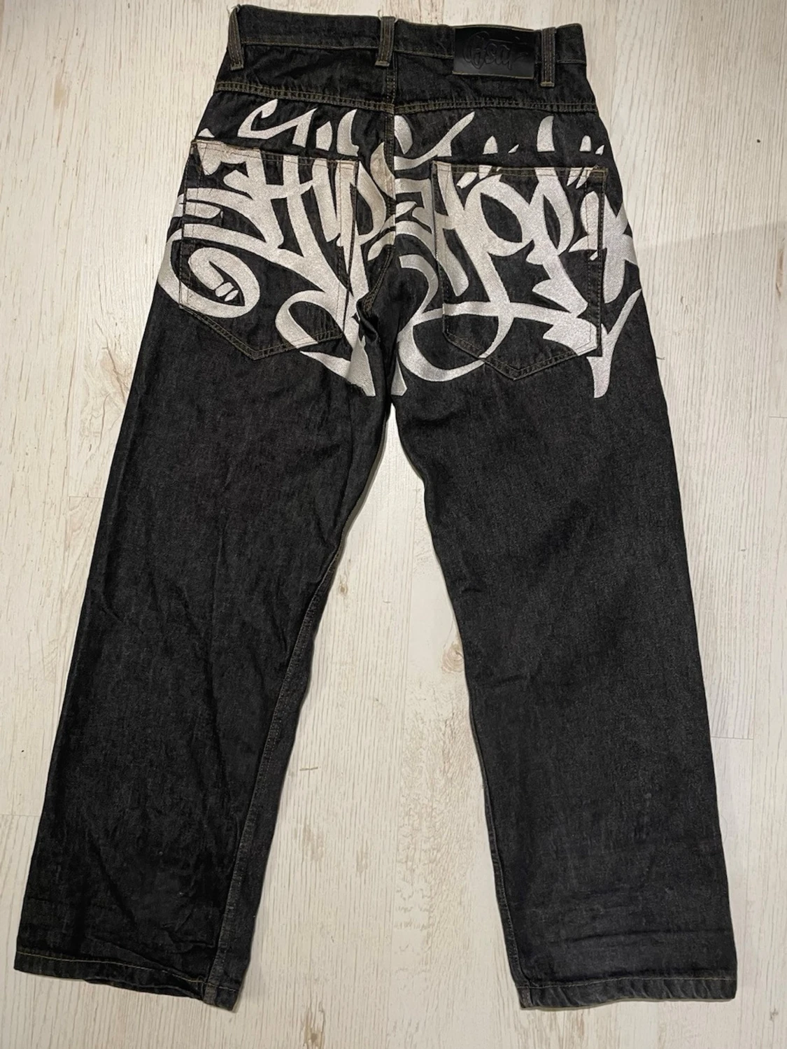 Baggy jeans med graffiti-tryck Bsat