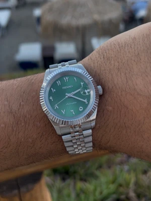 Seiko mod Arabaisk dail  - Seiko mod med arabisk sundail, full automatisk klocka med stainless steel band