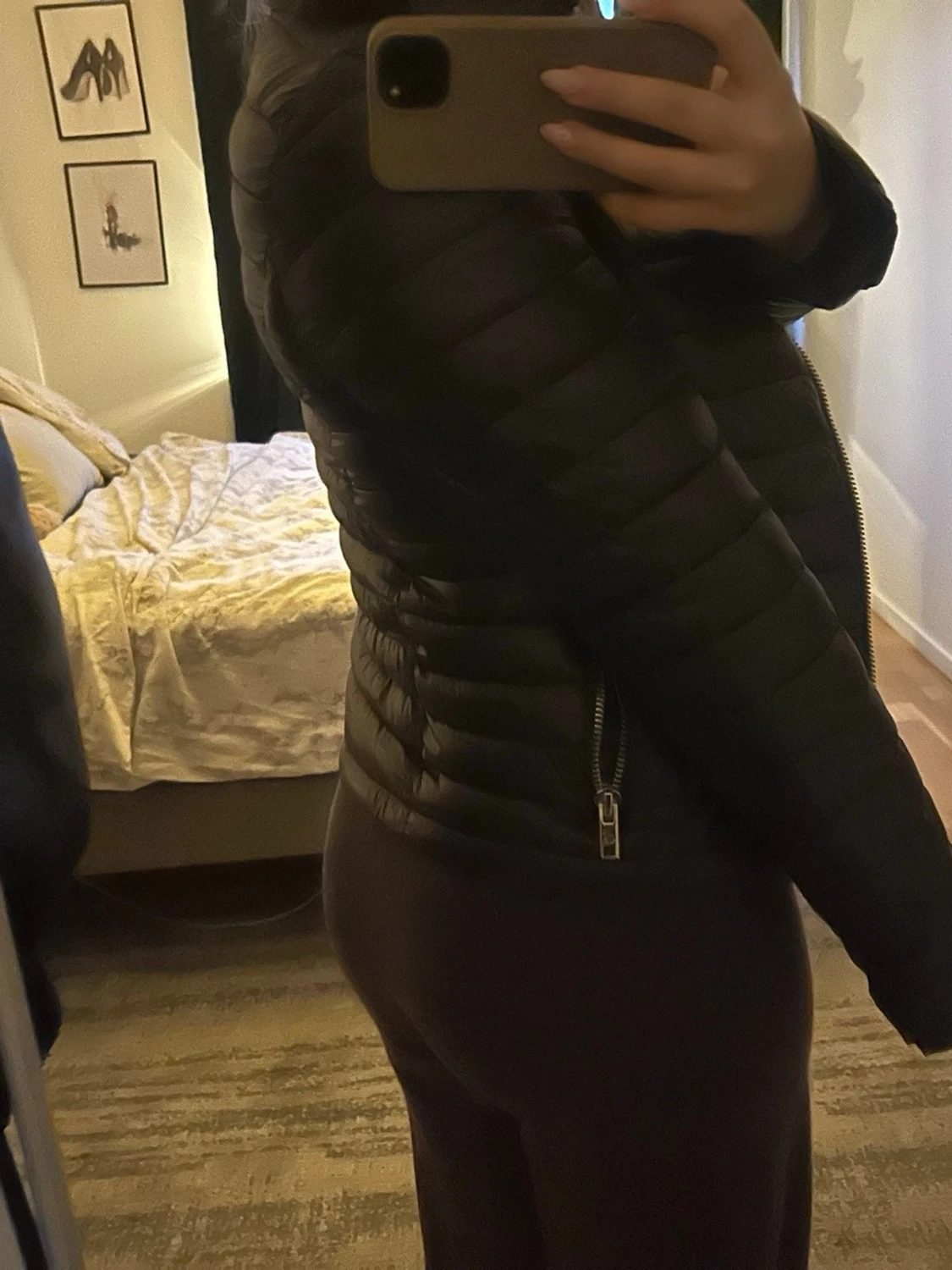 Svart pufferjacka med dragkedja - 2