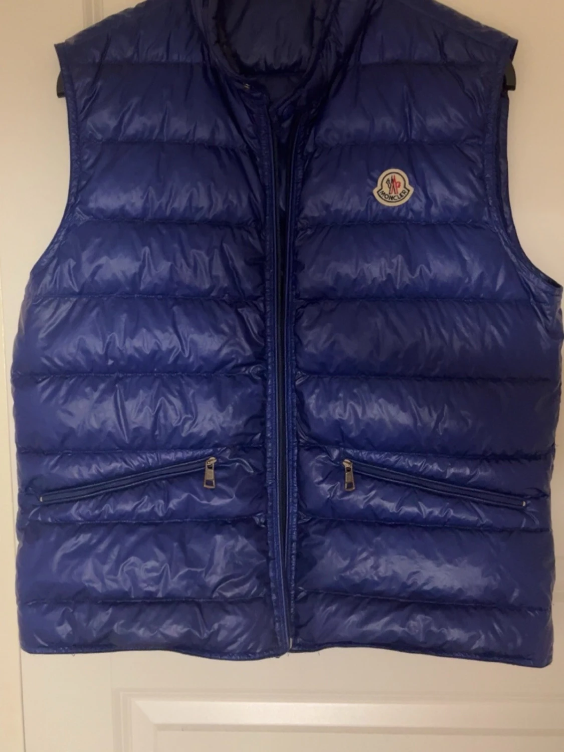 Blå dunväst från Moncler