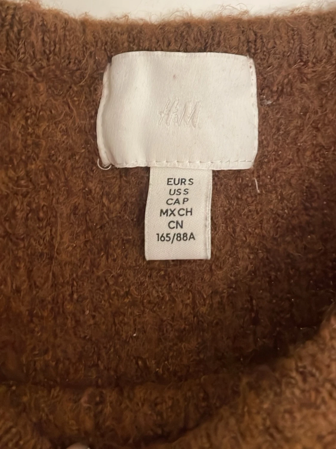 Brun stickad topp från H&M - 1