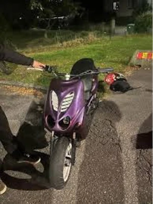 Nerox 70cc mhr - Säljer hyper Neos med rätt go setup har slipat ner alla kåpor och ska lacka mörkblå med vita detaljer och ram. Tror att de är gratis frakt