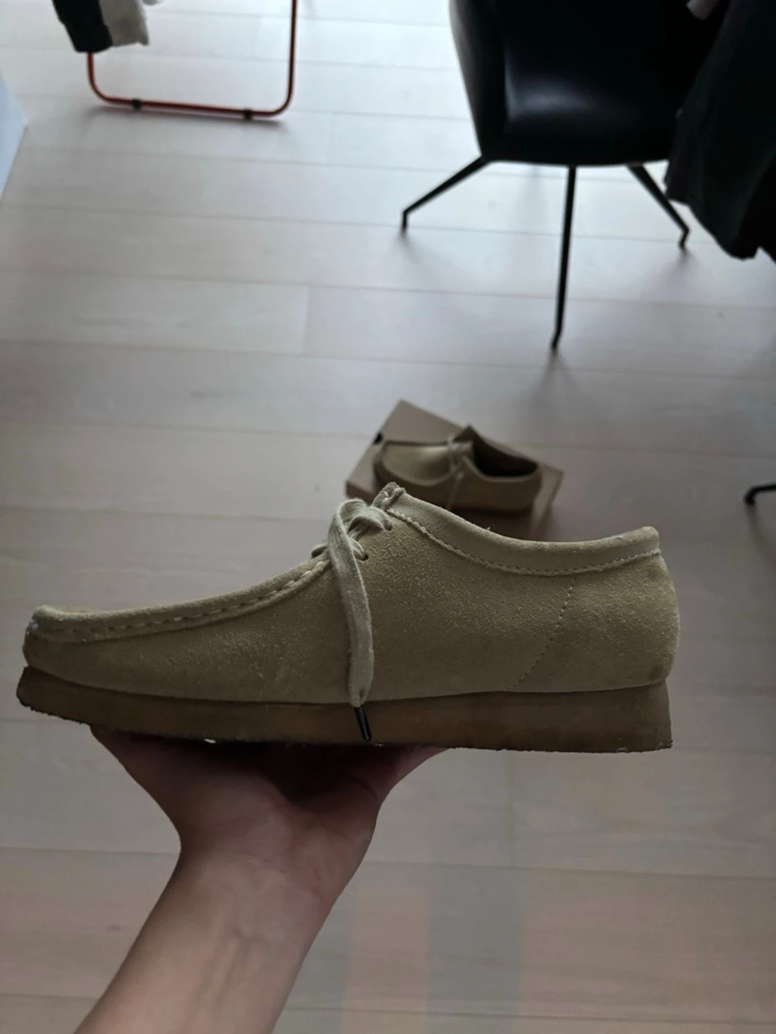Beige mocka Wallabee från Clarks