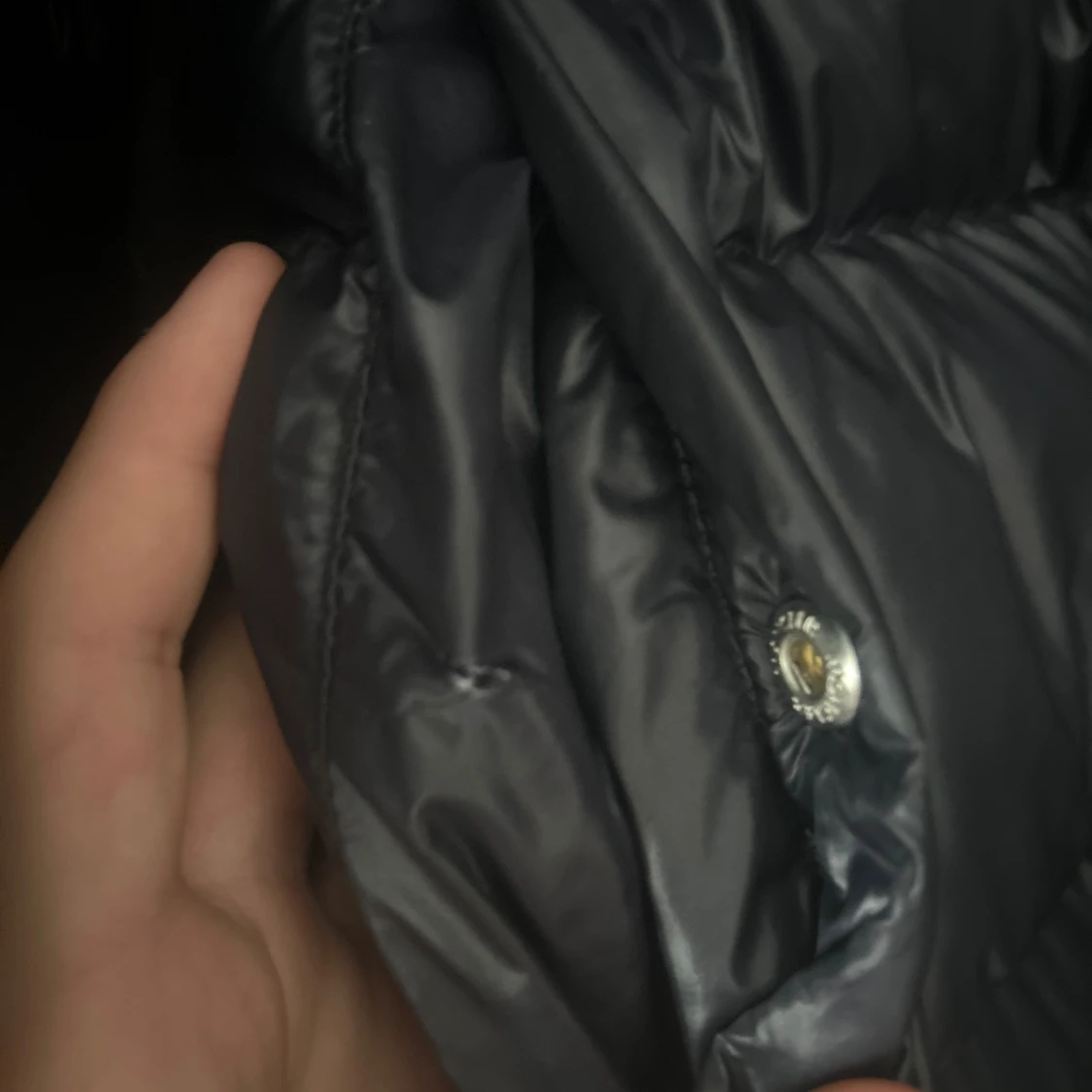 Svart pufferjacka från Moncler/ cardigan  - 3