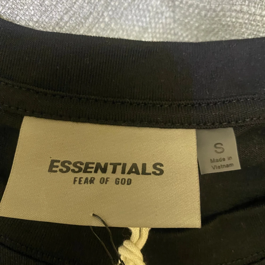 Svart Essentials Fear of God t-shirt - 2