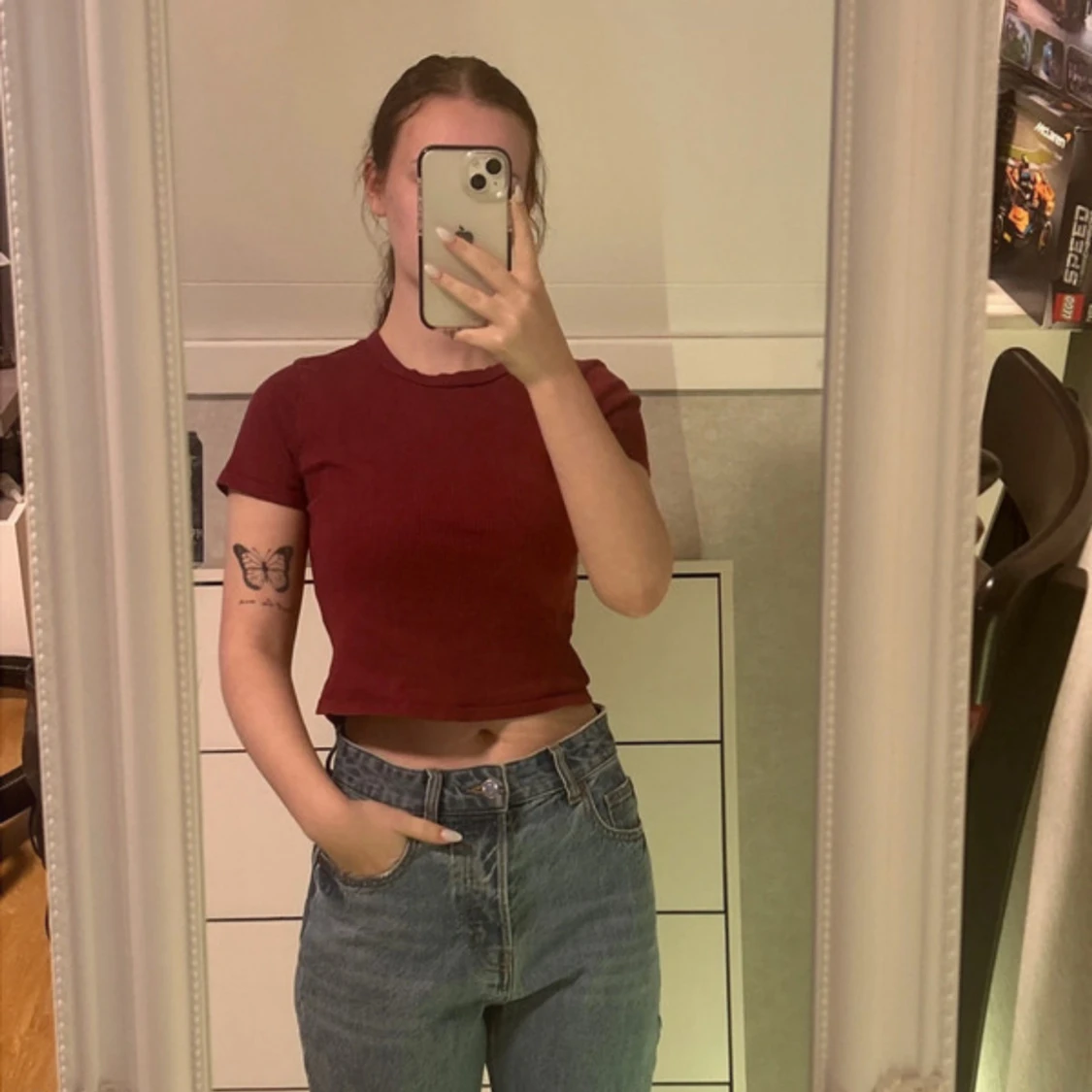 Mörkröd croppad ribbad topp